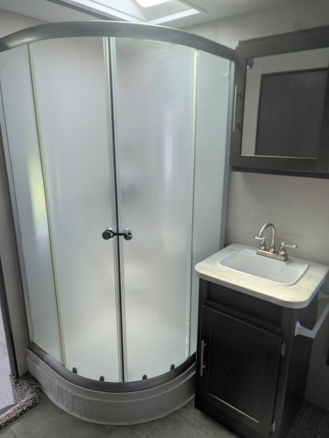 2019 Crossroads Cruiser Aire Fifth Wheel (K6320207) - Image 6