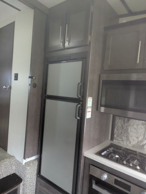 2019 Crossroads Cruiser Aire Fifth Wheel (K6320207) - Image 9