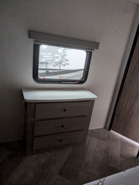 2022 Forest River Palomino Solaire Travel Trailer (NN057385) - Image 5