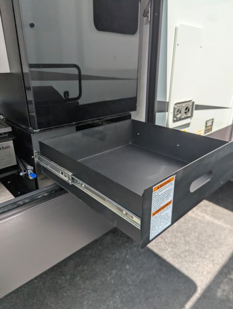 2027 Forest River Rockwood Signature Travel Trailer (V1911586) - Image 33